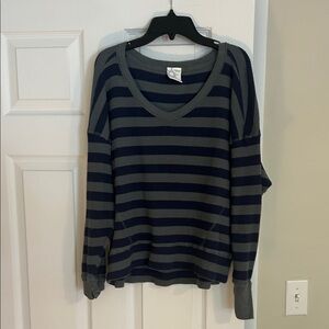 Aerie Navy and Gray V-Neck Striped Sweater